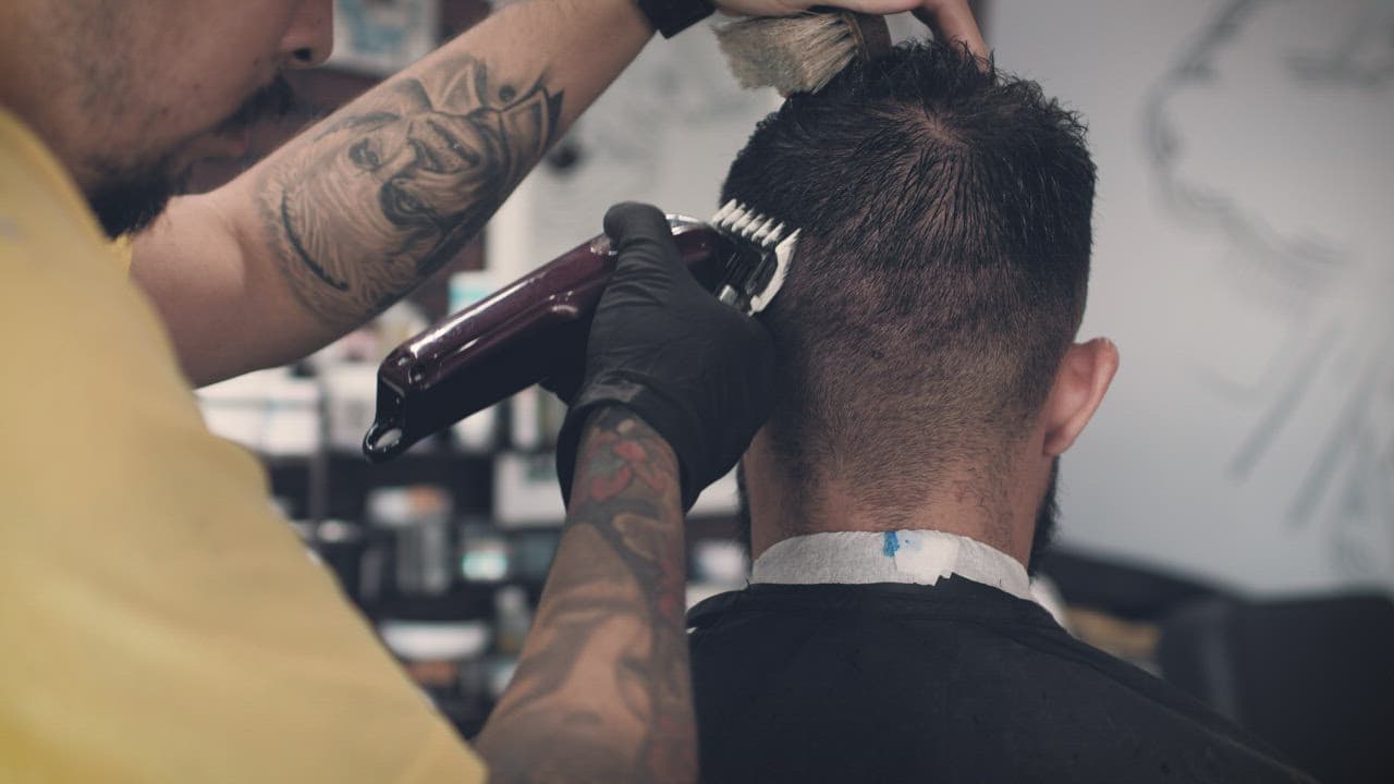 Haircuts & Styling